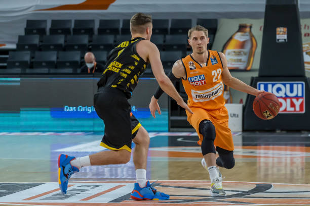 无冠的命运 无冠的命运