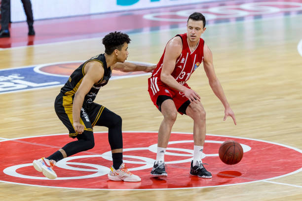 例如此前 例如此前